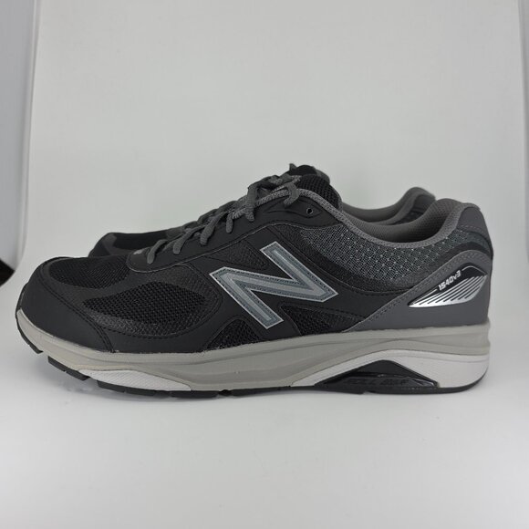 Item title New Balance Sneakers Mens Size 13 2E Black Castlerock 1540v3 M1540BK3 - Picture 1 of 10